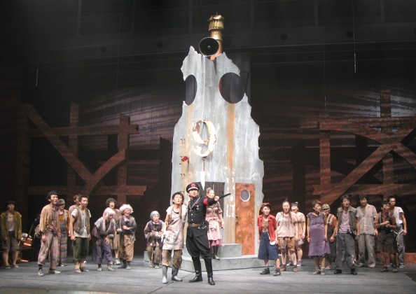 20111014_urine_town_stage.JPG